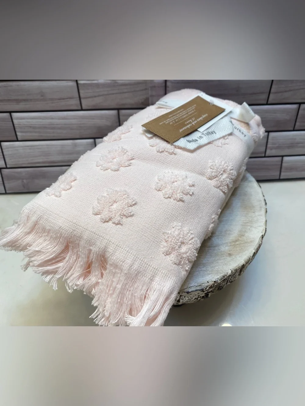 Cupcakes and Cashmere ❤️Baby Pink Flower(2)Hand  &(2) Bath Towel Set NWT
